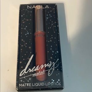 Nabla liquid lipstick - Grace